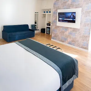 Гостевой дом At Vatican Apartment&rooms, Рим