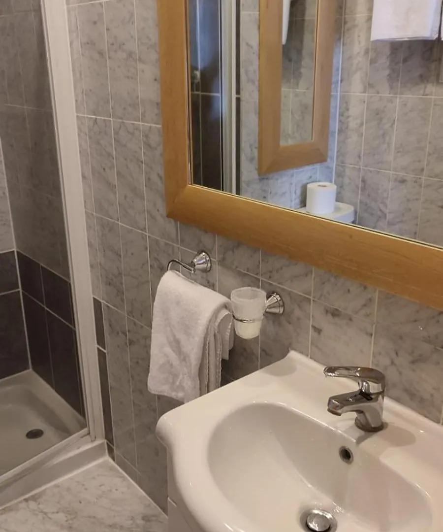 Guest house Vista Sul Corso Rooms Rome Italy